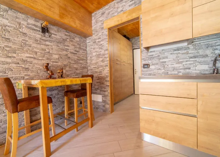 Alta Luce Mountain Aparthotel Gressoney-La-Trinite